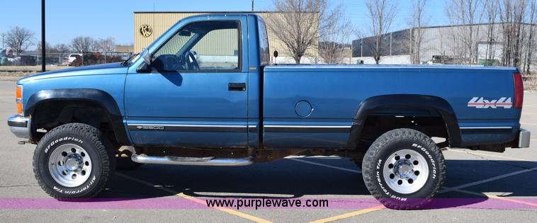 image for item K2328 1992 Chevrolet 2500 pickup truck