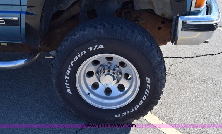 image for item K2328 1992 Chevrolet 2500 pickup truck