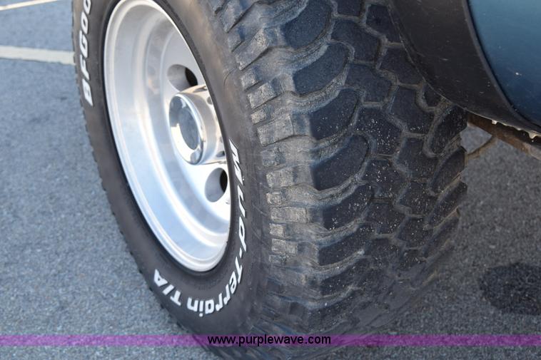 image for item K2328 1992 Chevrolet 2500 pickup truck