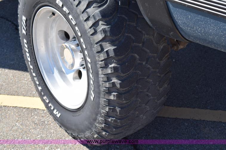 image for item K2328 1992 Chevrolet 2500 pickup truck