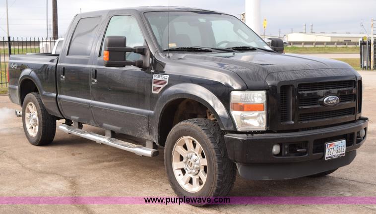 image for item K2329 2008 Ford F250 Super Duty XLT Crew Cab pickup truck