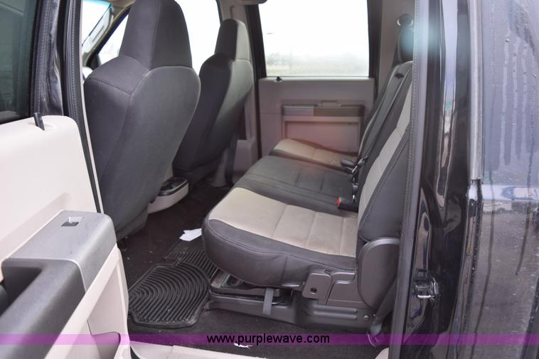 image for item K2329 2008 Ford F250 Super Duty XLT Crew Cab pickup truck