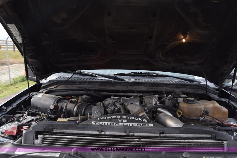 image for item K2329 2008 Ford F250 Super Duty XLT Crew Cab pickup truck