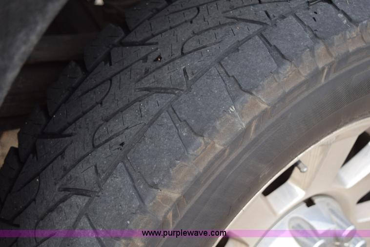 image for item K2329 2008 Ford F250 Super Duty XLT Crew Cab pickup truck