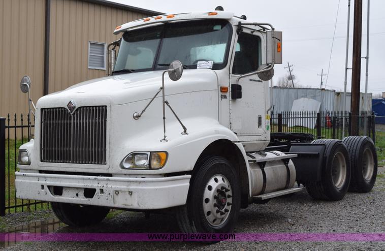 image for item K2330 2006 International 9200i semi truck
