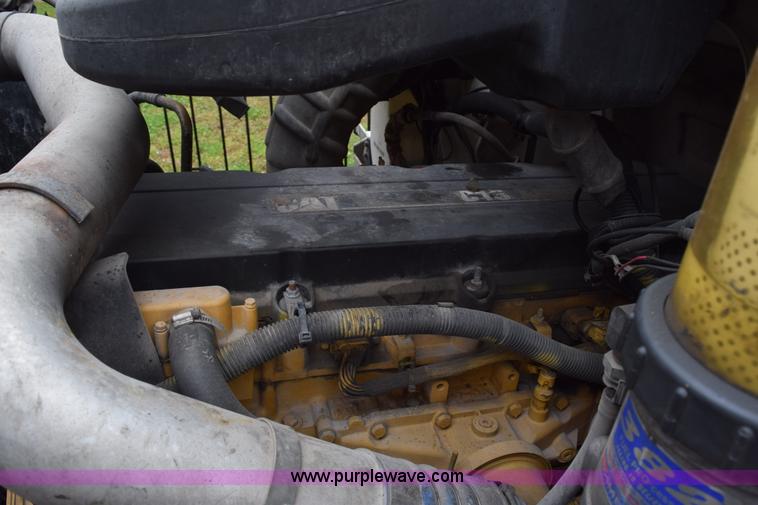 image for item K2330 2006 International 9200i semi truck