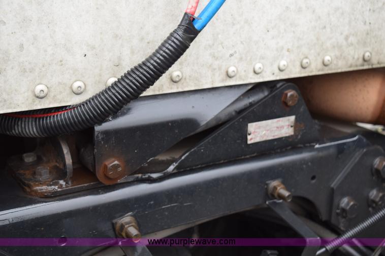 image for item K2330 2006 International 9200i semi truck