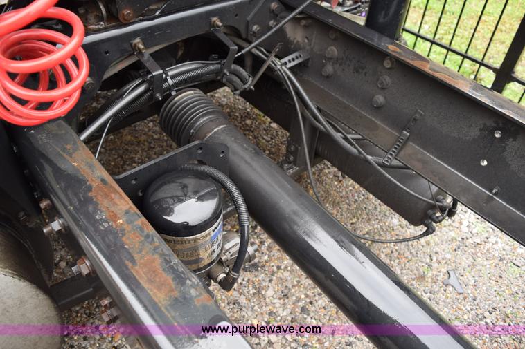 image for item K2330 2006 International 9200i semi truck