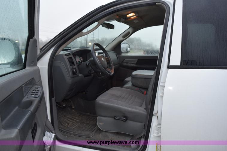 image for item K2366 2008 Dodge Ram 2500 pickup truck