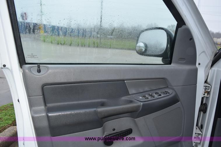 image for item K2366 2008 Dodge Ram 2500 pickup truck