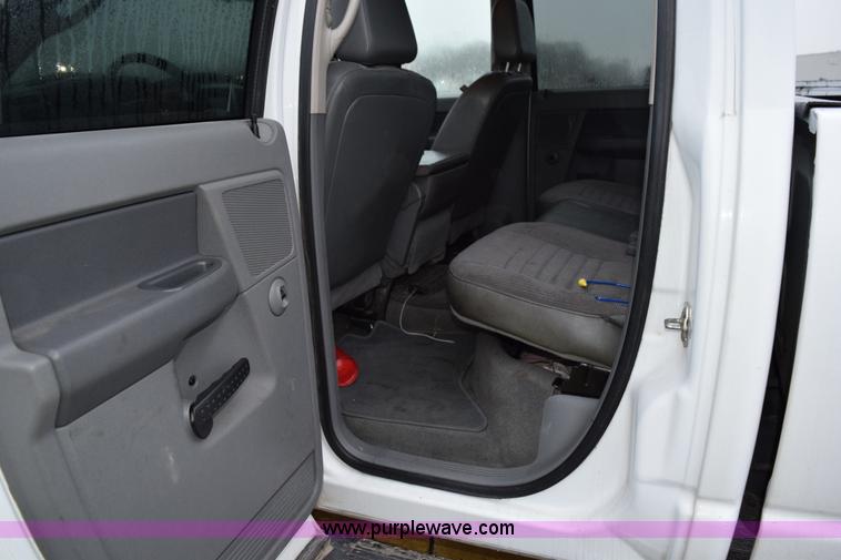 image for item K2366 2008 Dodge Ram 2500 pickup truck