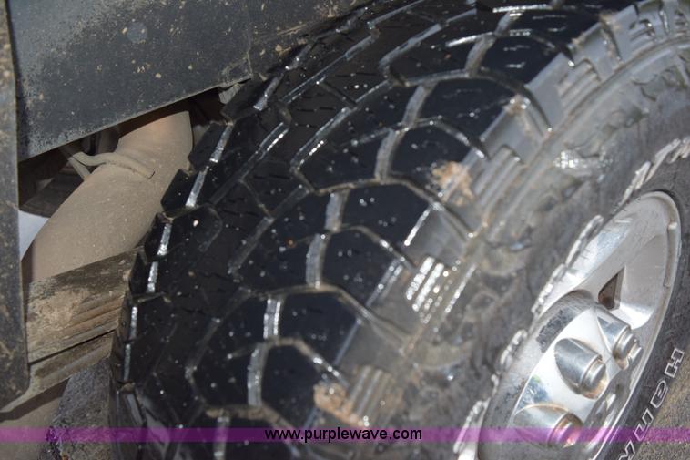 image for item K2366 2008 Dodge Ram 2500 pickup truck