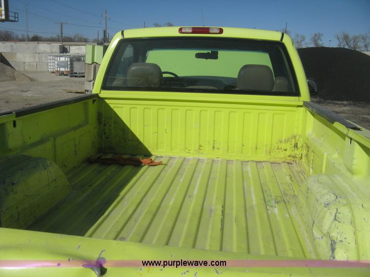 image for item K2857 2000 Chevrolet Silverado 2500 pickup truck