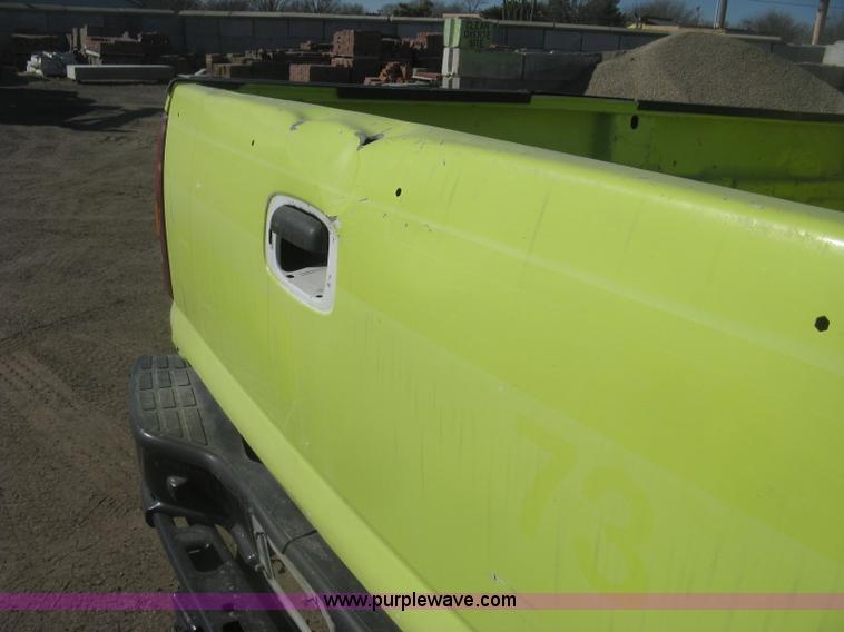 image for item K2857 2000 Chevrolet Silverado 2500 pickup truck