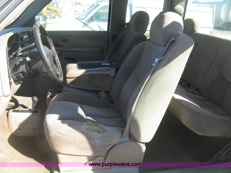 image for item K2858 2003 Chevrolet Silverado 1500 LS Ext. Cab pickup truck