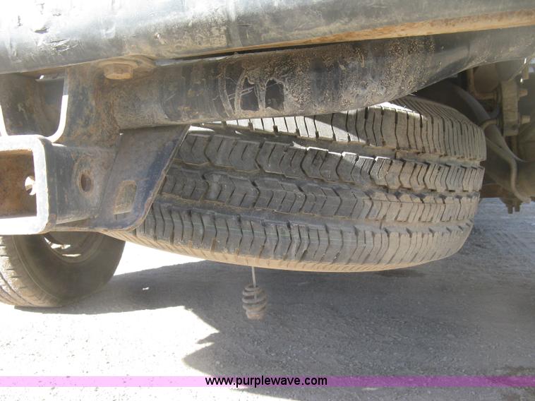 image for item K2858 2003 Chevrolet Silverado 1500 LS Ext. Cab pickup truck