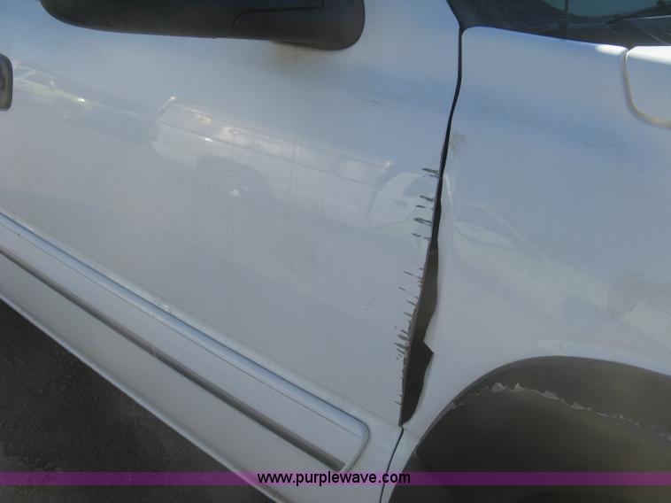 image for item K2858 2003 Chevrolet Silverado 1500 LS Ext. Cab pickup truck