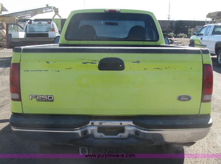 image for item K2862 2003 Ford F250 Super Duty XL pickup truck