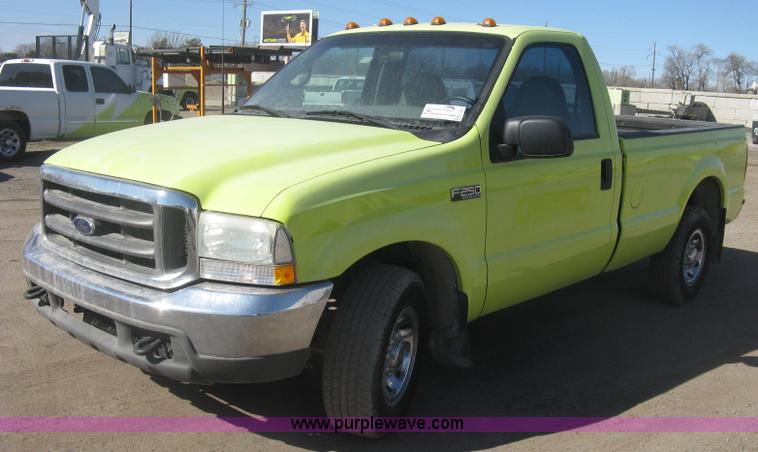 image for item K2862 2003 Ford F250 Super Duty XL pickup truck