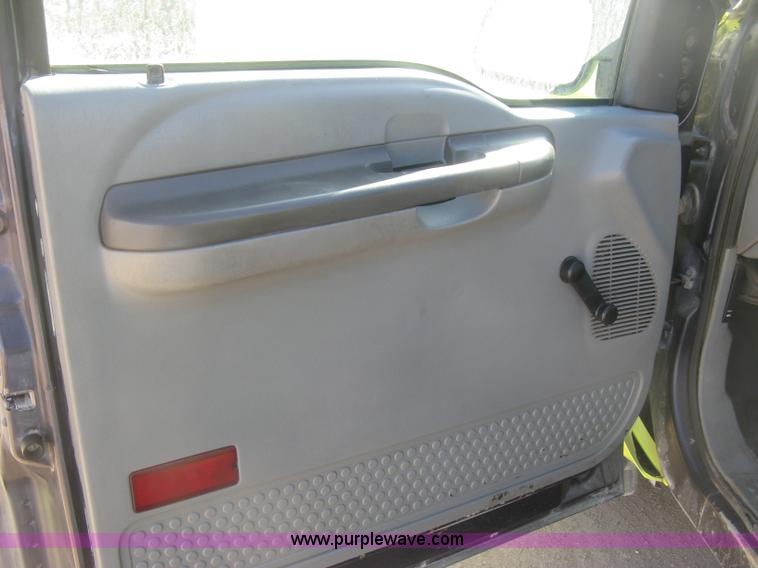 image for item K2862 2003 Ford F250 Super Duty XL pickup truck