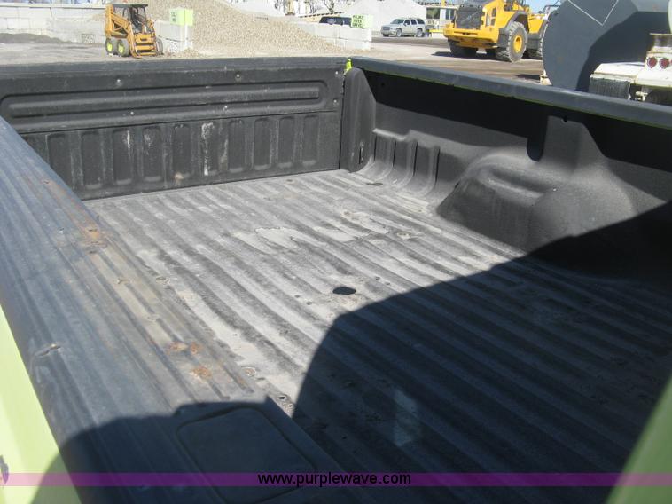 image for item K2862 2003 Ford F250 Super Duty XL pickup truck