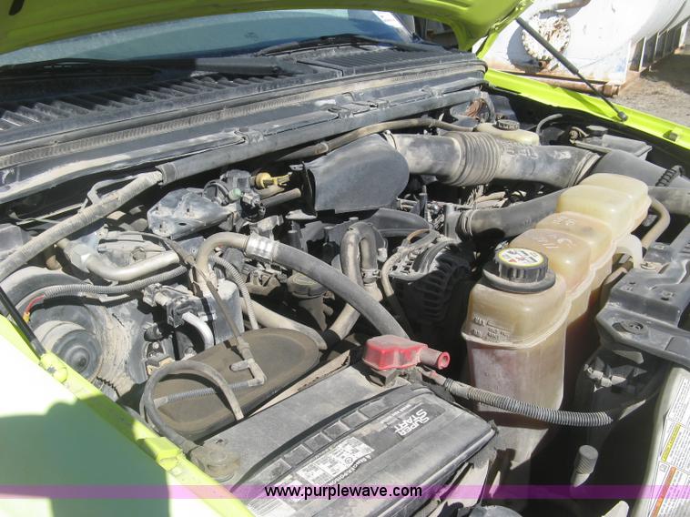 image for item K2862 2003 Ford F250 Super Duty XL pickup truck