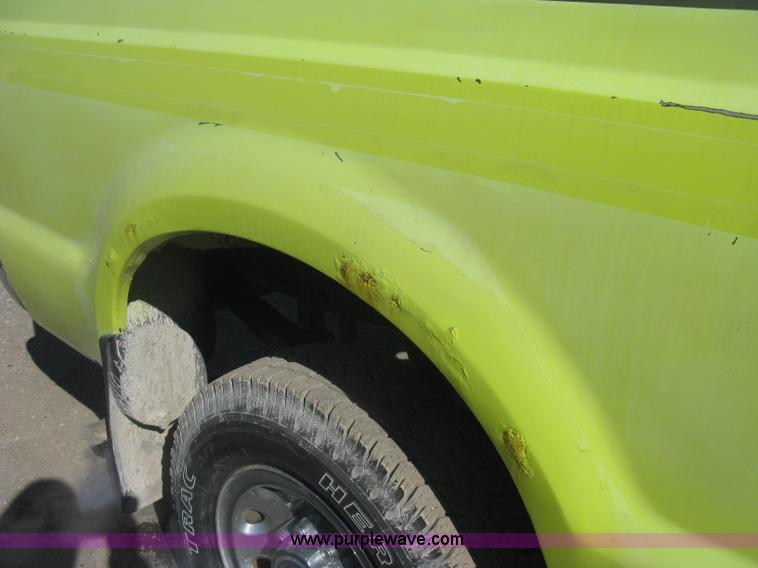 image for item K2862 2003 Ford F250 Super Duty XL pickup truck