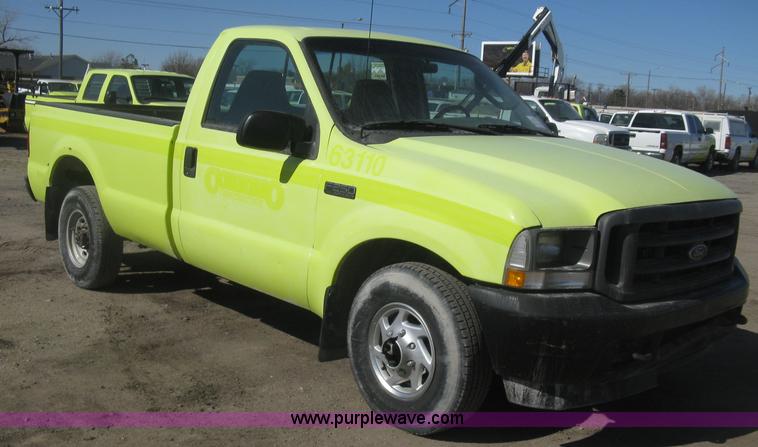 image for item K2863 2003 Ford F250 Super Duty XL pickup truck