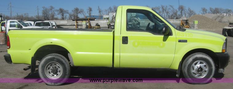 image for item K2863 2003 Ford F250 Super Duty XL pickup truck