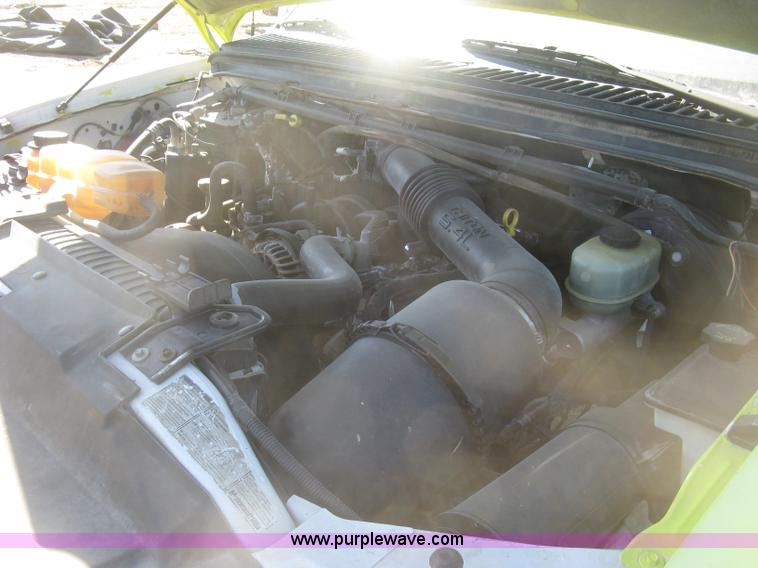 image for item K2863 2003 Ford F250 Super Duty XL pickup truck