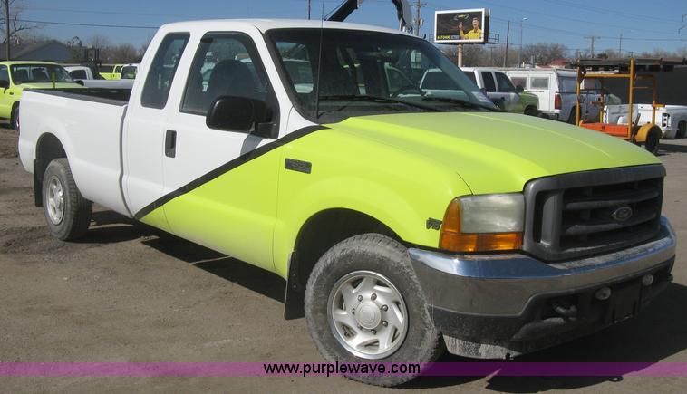 image for item K2864 2001 Ford F350 Super Duty XL SuperCab pickup truck