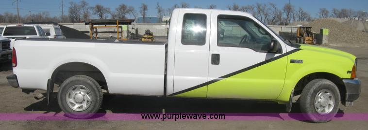 image for item K2864 2001 Ford F350 Super Duty XL SuperCab pickup truck