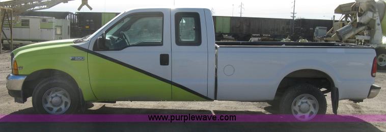 image for item K2864 2001 Ford F350 Super Duty XL SuperCab pickup truck