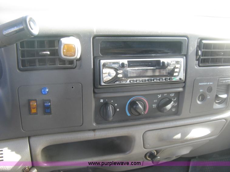 image for item K2864 2001 Ford F350 Super Duty XL SuperCab pickup truck