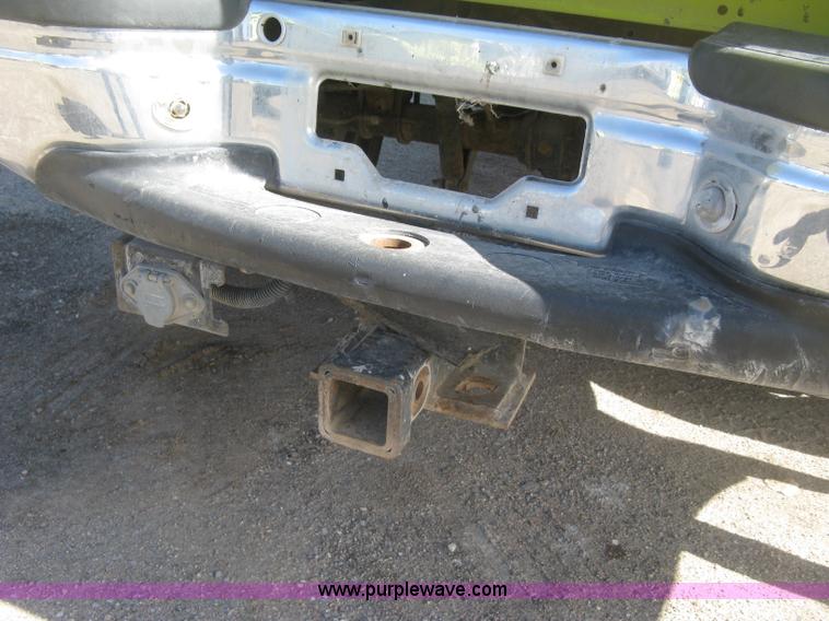 image for item K2865 2005 Ford F350 Super Duty XL Crew Cab pickup truck