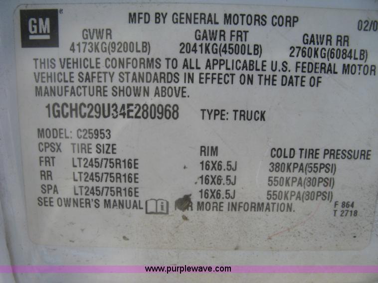 image for item K2866 2004 Chevrolet Silverado 2500HD Ext. Cab pickup truck