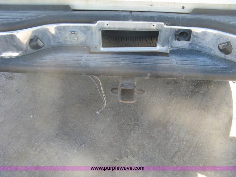 image for item K2866 2004 Chevrolet Silverado 2500HD Ext. Cab pickup truck