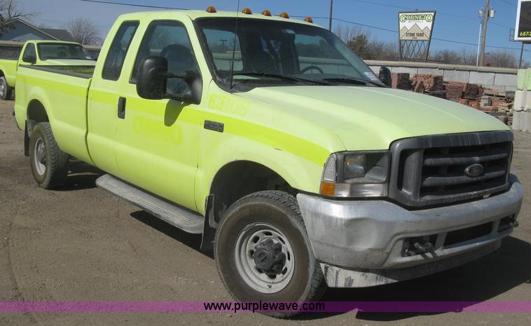 image for item K2869 2002 Ford F250 Super Duty XL SuperCab pickup truck