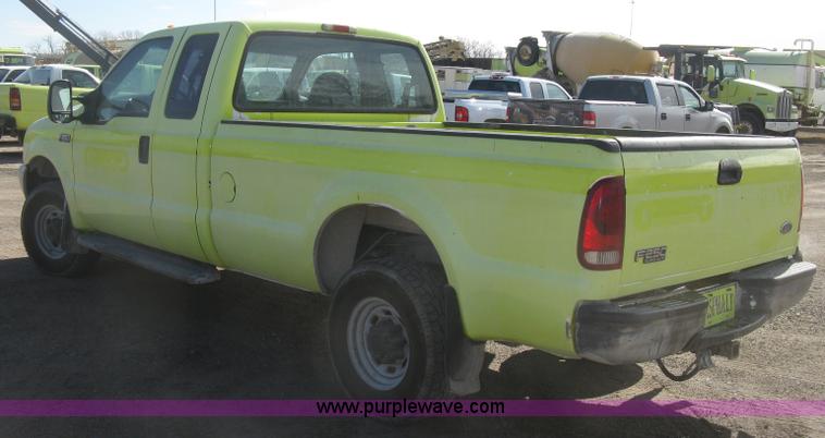 image for item K2869 2002 Ford F250 Super Duty XL SuperCab pickup truck