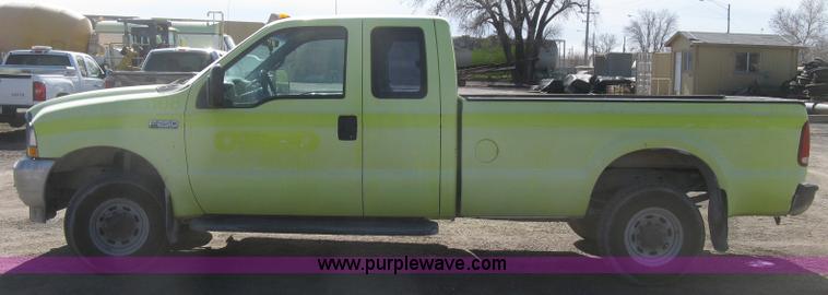 image for item K2869 2002 Ford F250 Super Duty XL SuperCab pickup truck