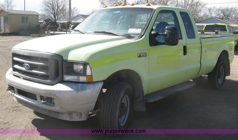 image for item K2869 2002 Ford F250 Super Duty XL SuperCab pickup truck
