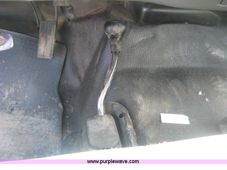 image for item K2869 2002 Ford F250 Super Duty XL SuperCab pickup truck