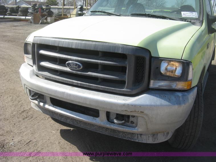 image for item K2869 2002 Ford F250 Super Duty XL SuperCab pickup truck