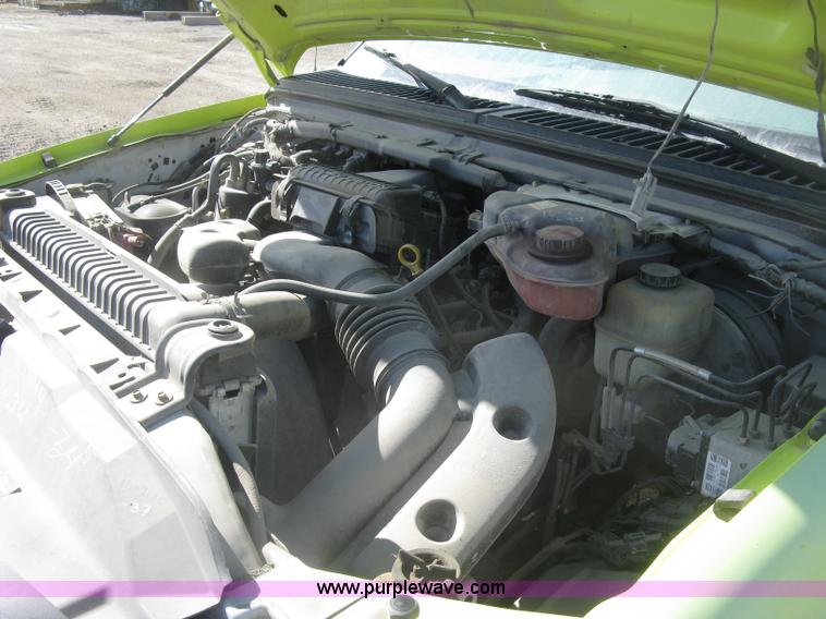 image for item K2870 2005 Ford F250 Super Duty XL pickup truck