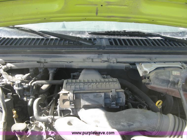 image for item K2870 2005 Ford F250 Super Duty XL pickup truck