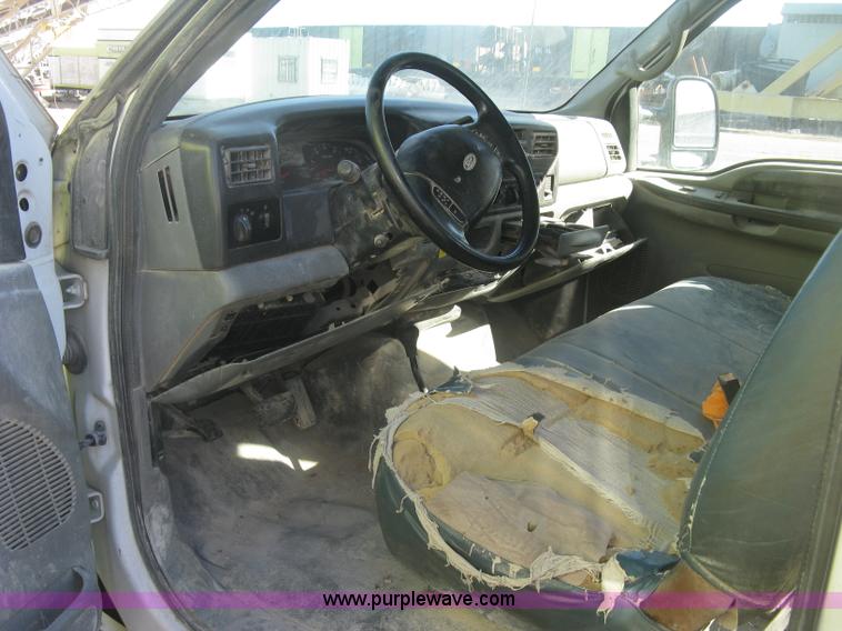 image for item K2871 2002 Ford F250 Super Duty XL SuperCab pickup truck