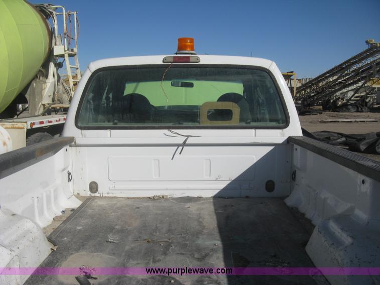 image for item K2871 2002 Ford F250 Super Duty XL SuperCab pickup truck