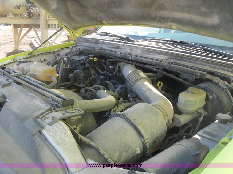 image for item K2871 2002 Ford F250 Super Duty XL SuperCab pickup truck