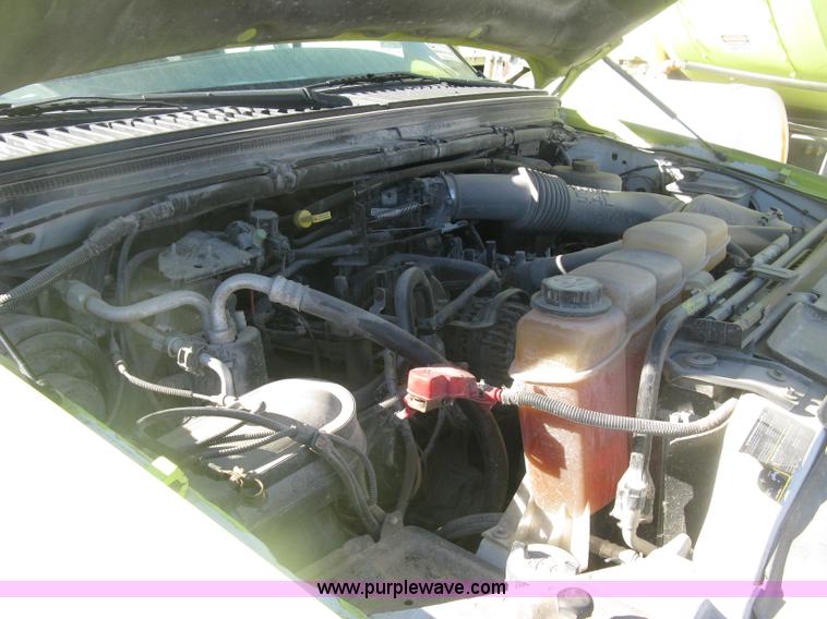 image for item K2871 2002 Ford F250 Super Duty XL SuperCab pickup truck