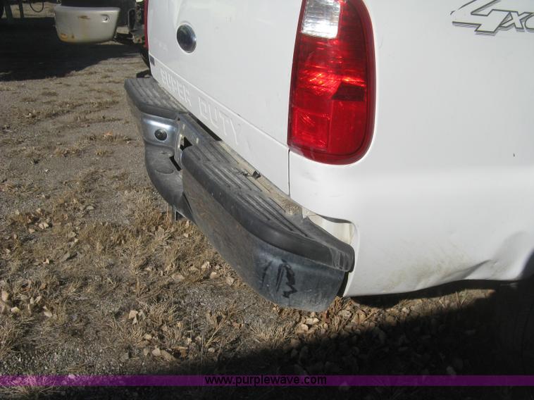 image for item K2871 2002 Ford F250 Super Duty XL SuperCab pickup truck